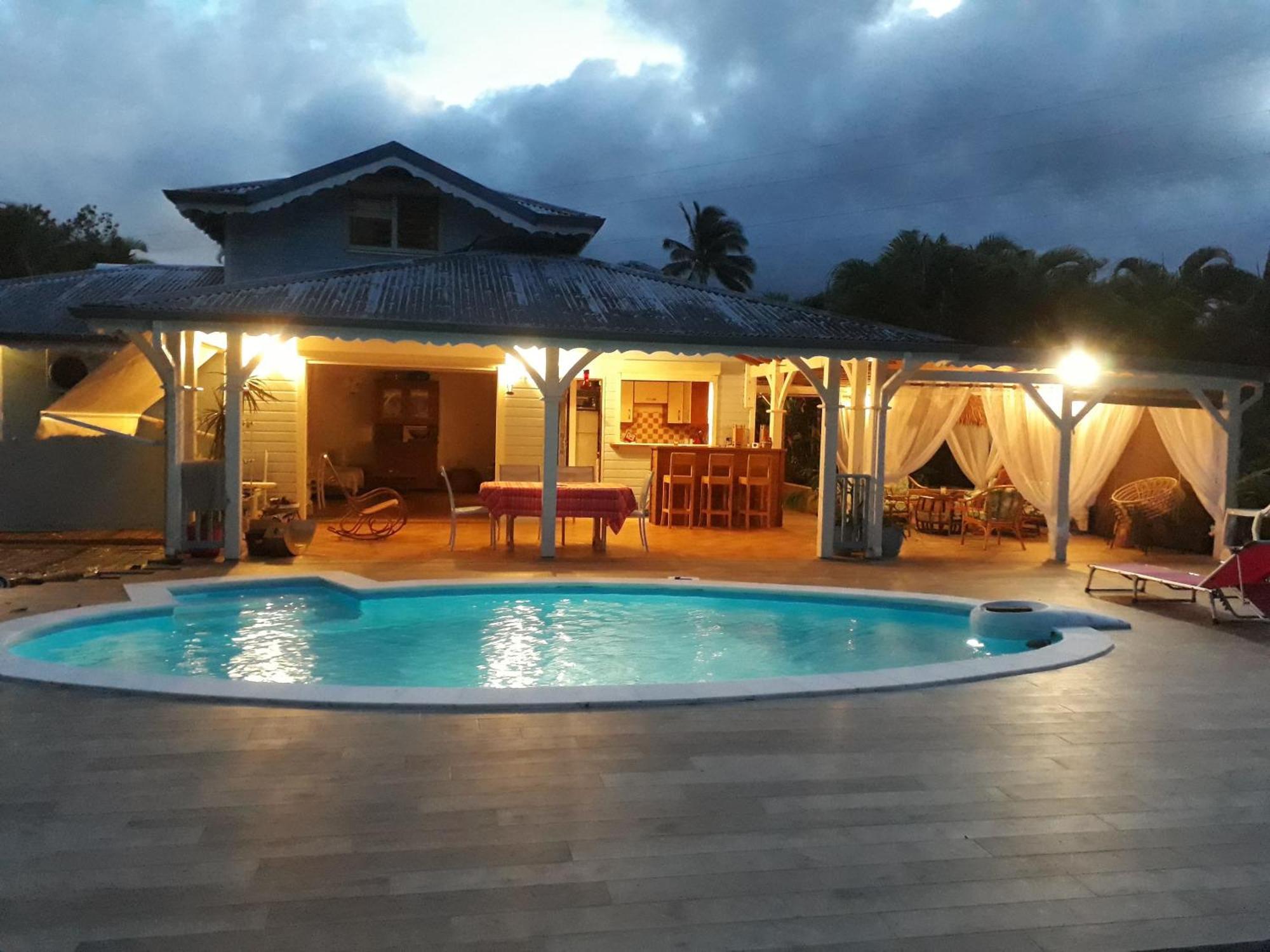 Gite Kaz A Topaze, Piscine, Jardin Tropical Sainte-Rose Εξωτερικό φωτογραφία